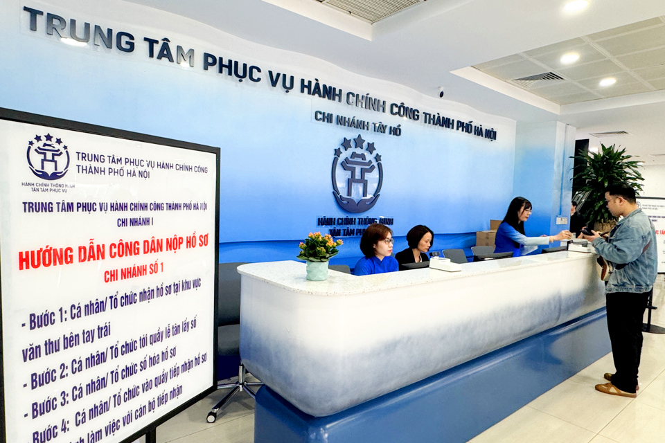  Hệ thống Chi nhánh và Điểm phục vụ hành chính công thuộc các UBND 126 xã/phường tại Hà Nội đi vào hoạt động từ ngày 1/7/2025.