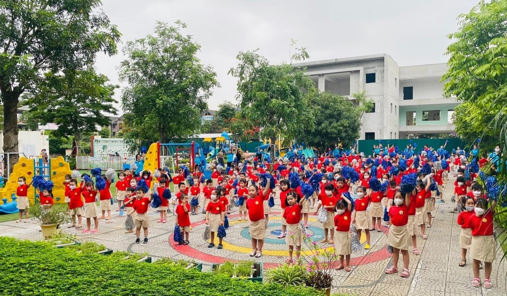  Việc miễn, hỗ trợ học phí cho học sinh thể hiện sự quyết tâm của Đảng, Nhà nước trong chăm lo cho thế hệ trẻ, tương lai của đất nước. Ảnh minh họa