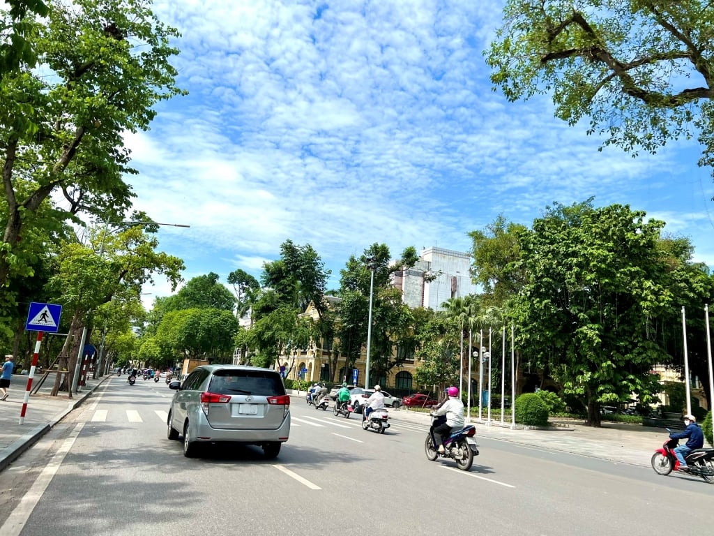 Dự báo thời tiết 10 ngày tới từ đêm 6/7 đến ngày 16/7 cho Hà Nội và cả nước. Ảnh: Vân Lê