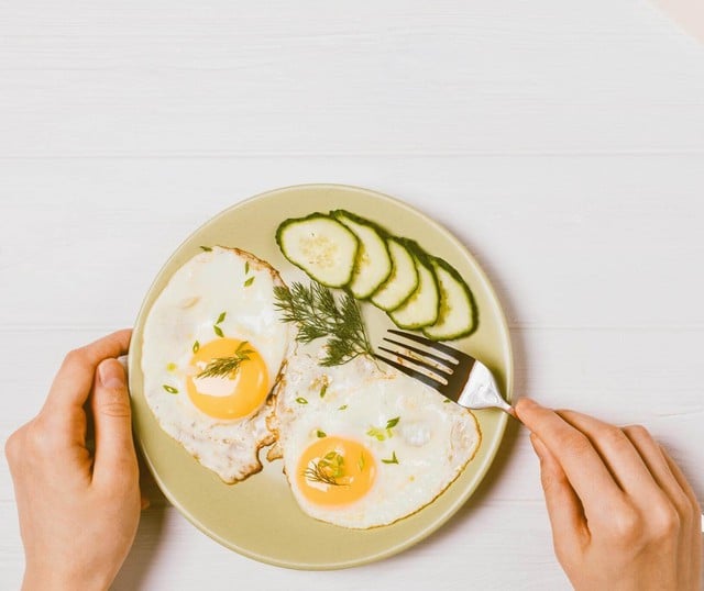  Trứng chứa nhiều dinh dưỡng tốt cho sức khỏe.