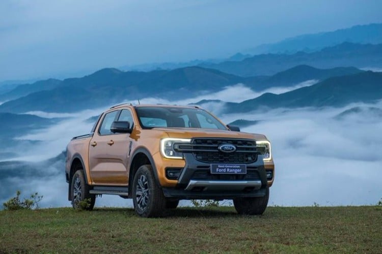 Mẫu xe Ranger nhà Ford chẳng những dẫn đầu phân khúc xe bán tải mà còn lọt vào top 10 ôtô bán chạy nhất toàn thị trường.