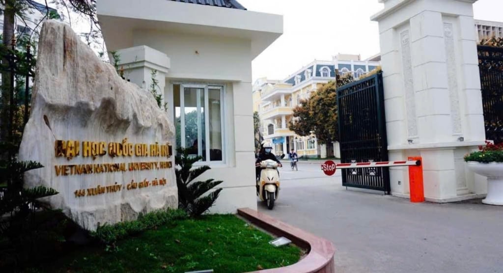 Đại học Quốc gia Hà Nội là một trong hai đại học quốc gia của cả nước.