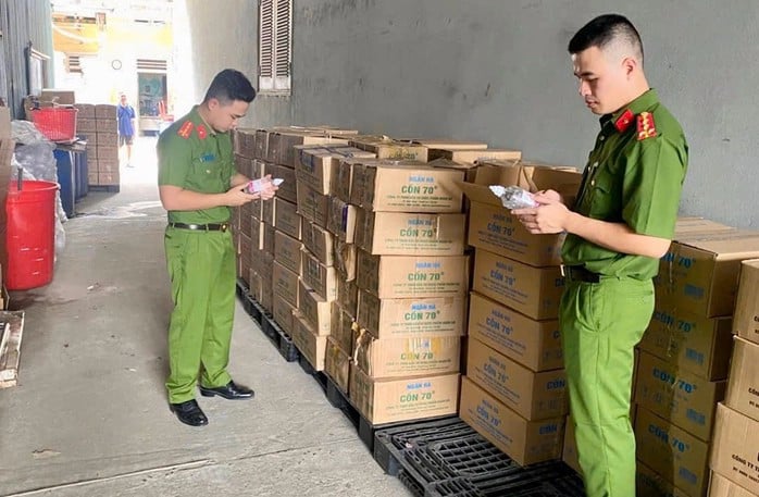 Cơ quan Công an kiểm tra Công ty Dược phẩm Ngân Hà.