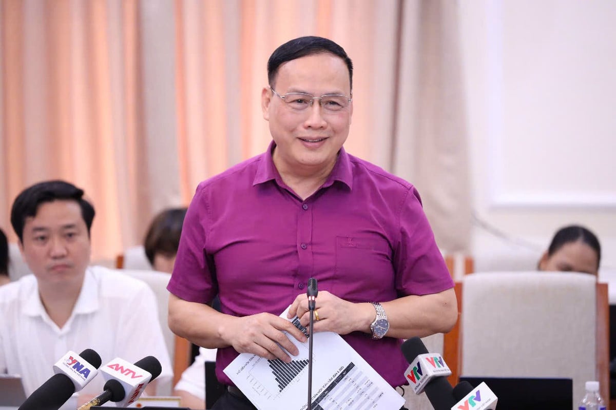  GS.TSKH. Nguyễn Đình Đức.