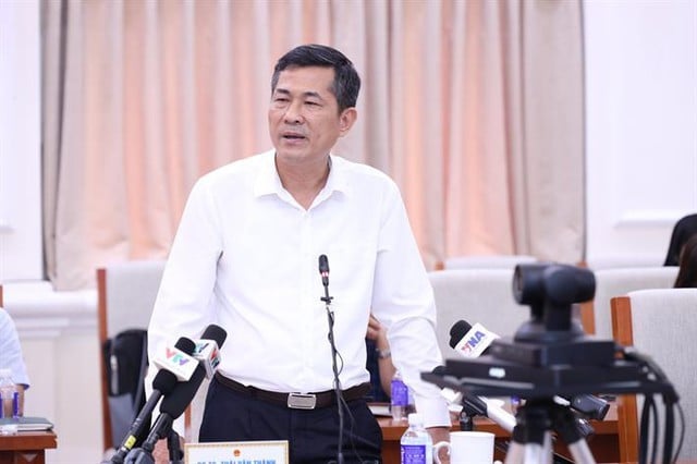  PGS Thái Văn Thành, Giám đốc Sở GD&ĐT Nghệ An.
