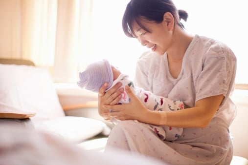 Bộ Y tế đề xuất nhiều giải pháp hỗ trợ cho phụ nữ trong quá trình mang thai và sinh con (Ảnh minh họa)