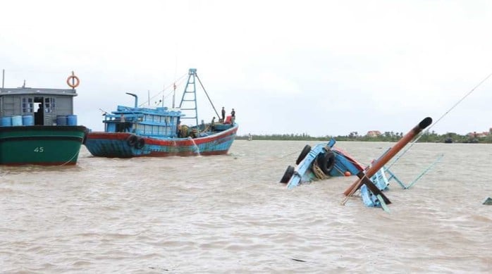  Tàu cá mang số hiệu QNg 92614 bị đắm
