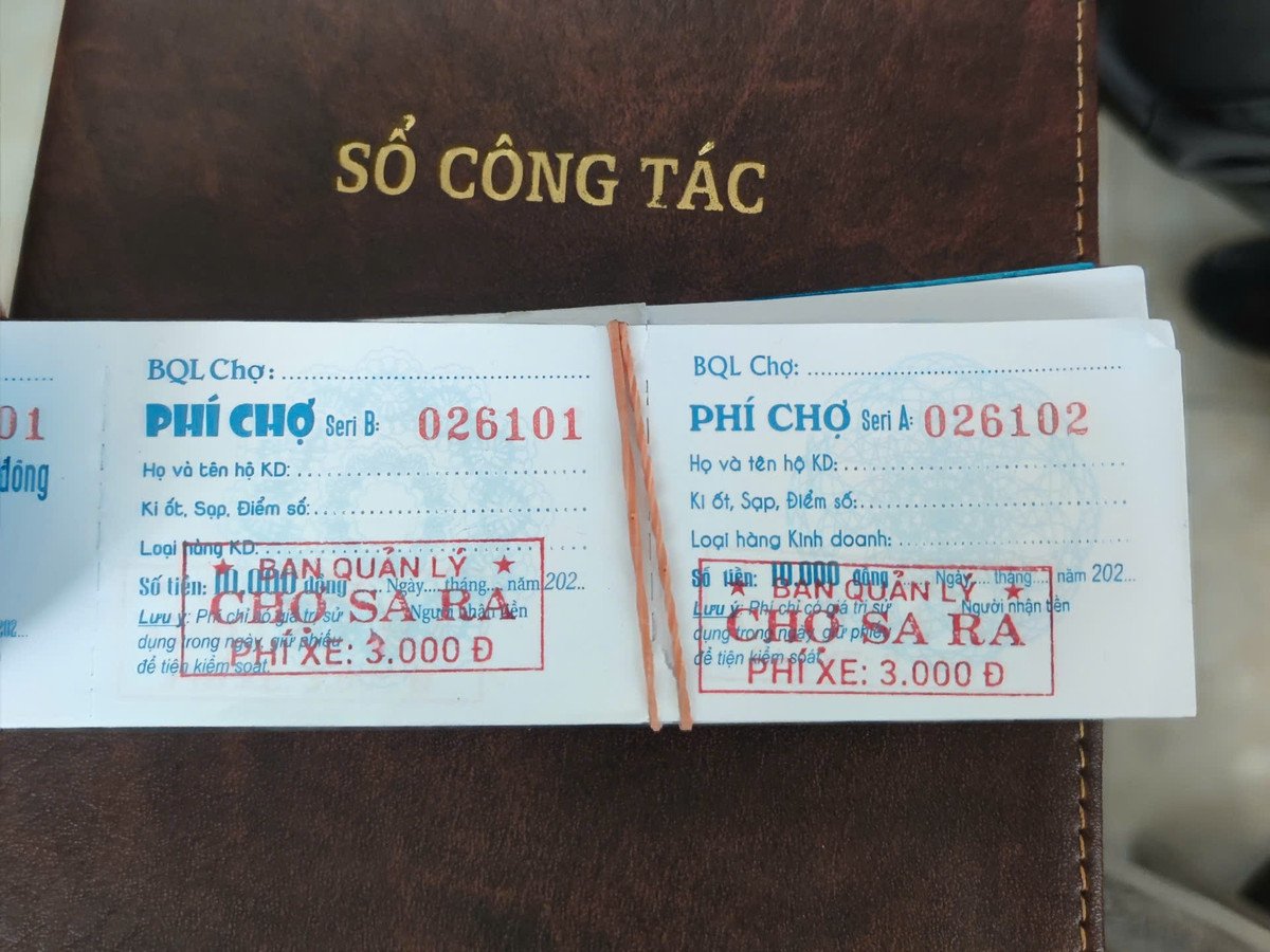 Nội dung trên phiếu giữ xe dễ gây hiểu nhầm.
