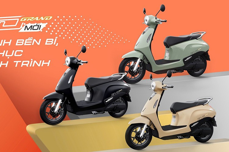 VinFast vừa cho ra mắt dòng xe máy điện Evo Grand với 2 phiên bản Evo Grand và Evo Grand Lite, với mức giá lần lượt là 21 triệu và 18 triệu đồng.