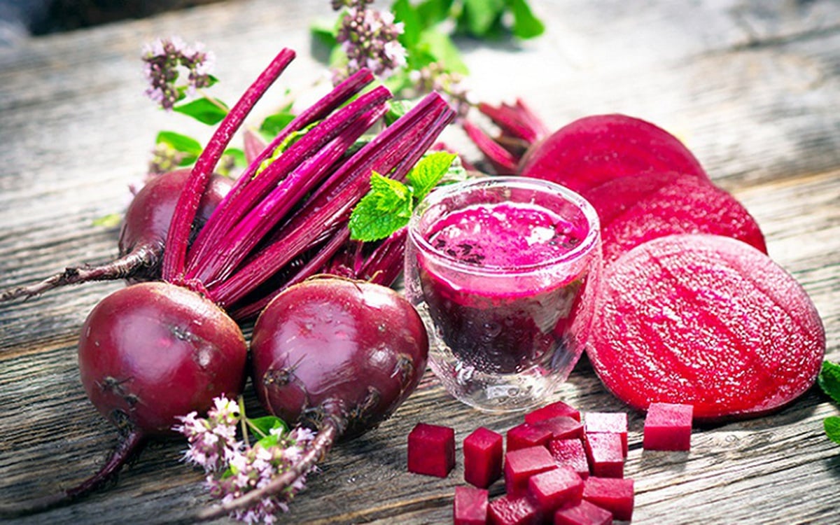  Củ dền thường được dùng để 