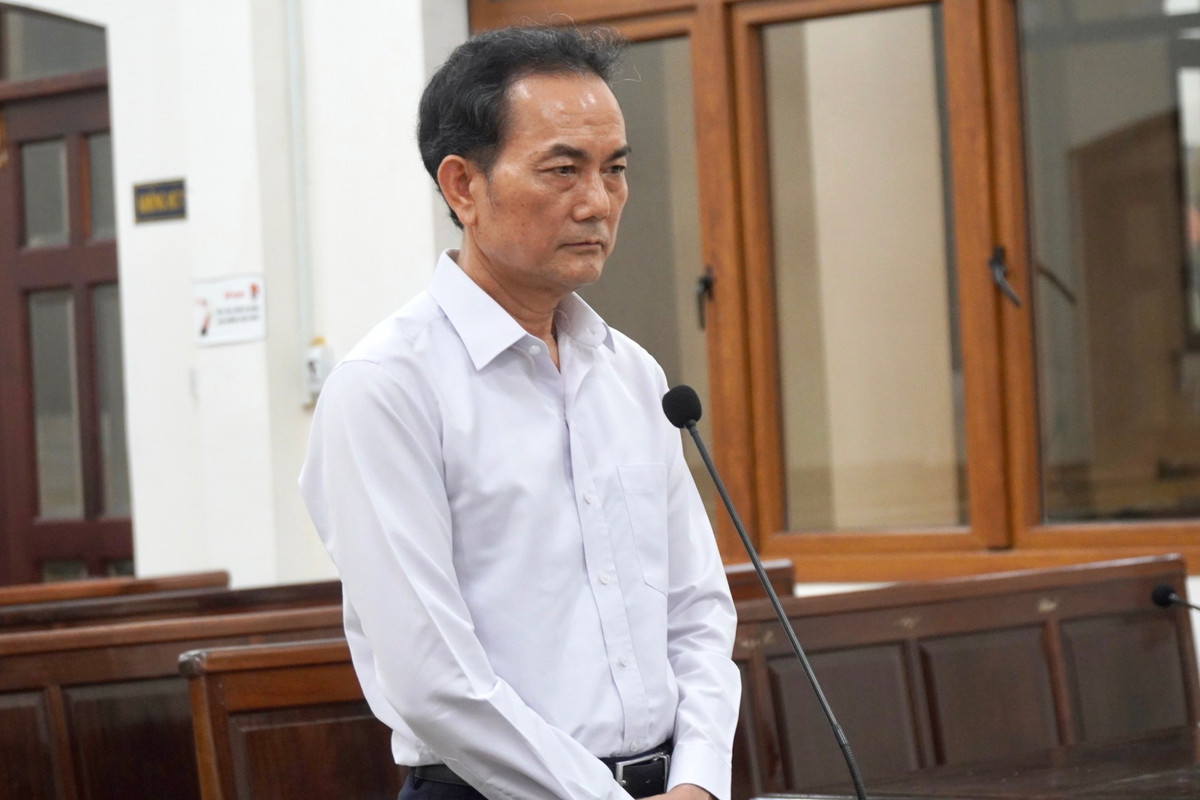 Cựu Phó chủ tịch UBND tỉnh Đồng Nai Võ Văn Chánh tại phiên tòa sơ thẩm ngày 17/7. Ảnh: Huy Hoàng