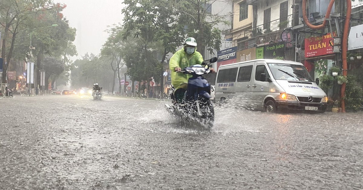  Đêm mai 26/7 dự báo sẽ có mưa to trên 200mm, nguy cơ lũ quét, sạt lở đất