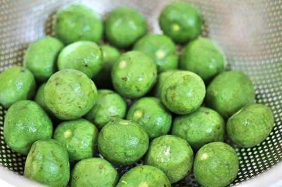 Chú ý làm sạch sấu và hũ đựng