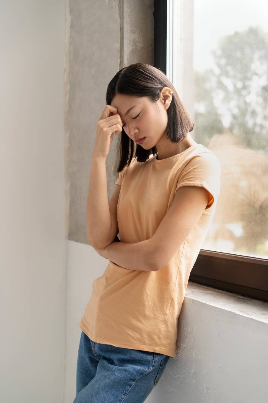  Tôi đau khổ nhưng phải cố gắng bước tiếp. Ảnh minh họa: FP