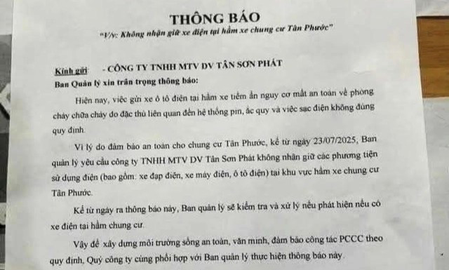  Một chung cư tại thành phố Hồ Chí Minh không nhận giữ xe điện tại hầm khiến cư dân bức xúc.