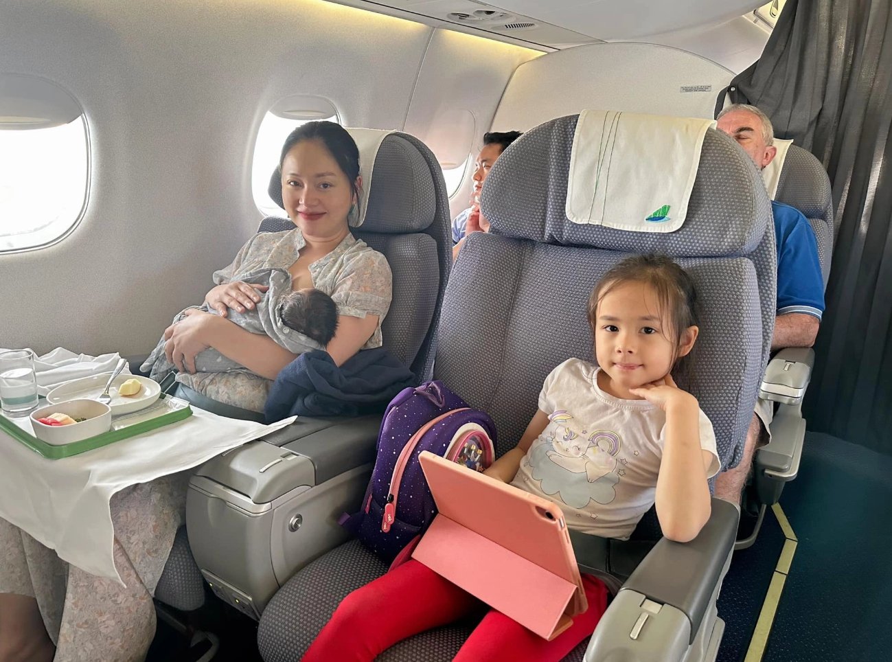  Lan Phương từng cùng hai con nhỏ khi mới sinh chưa đầy tháng, vào Đà Nẵng đoàn tụ với chồng.