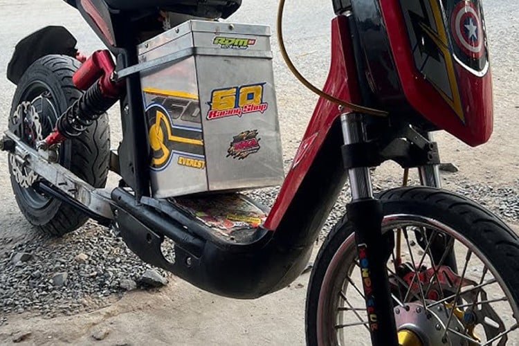  Việc can thiệp vào hệ thống pin xe điện, đặc biệt khi sử dụng cell pin không rõ nguồn gốc hoặc công nghệ lỗi thời tiềm ẩn rất nhiều nguy cơ cháy nổ.