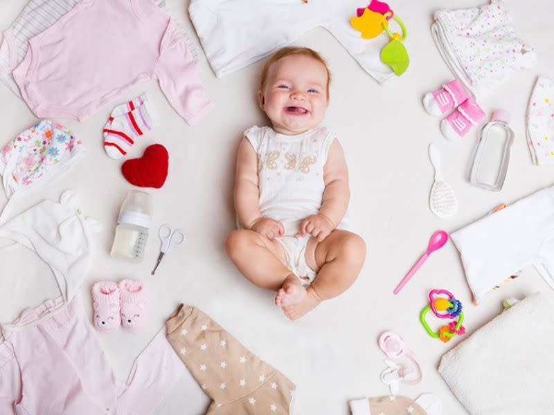  Mẹ cần chọn quần áo bằng chất liệu cotton mềm mại cho bé