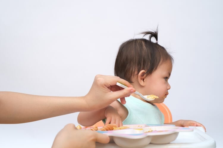  Có rất nhiều nguyên nhân khác nhau khiến cho trẻ biếng ăn (Ảnh minh họa)