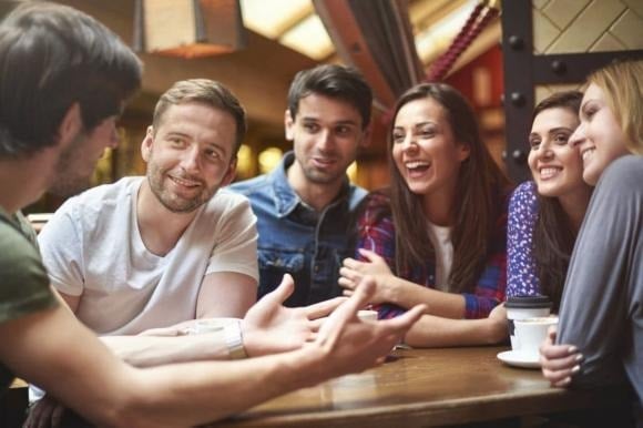  Nhiều người vẫn tin rằng khi khó khăn, người thân sẽ luôn là chỗ dựa vững chắc.