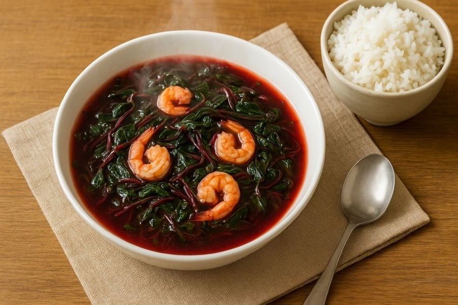  Canh rau dền – món ăn mát lành, giàu canxi, hỗ trợ tăng chiều cao tự nhiên cho trẻ vào mùa hè.