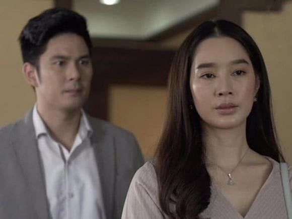 Không khó để bắt gặp những người đàn ông luôn mặc định: “việc nhà là của phụ nữ”, “cô kiếm ít tiền hơn thì phải hy sinh nhiều hơn”, hay “từ bỏ sự nghiệp là do cô tự nguyện”.