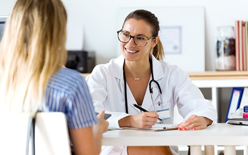 Kiểm tra định kỳ chức năng gan, thận là cách quan trọng để phát hiện sớm biến chứng lupus ban đỏ