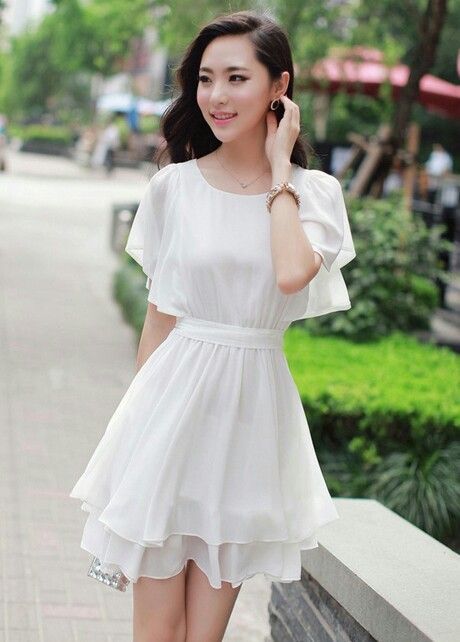 Bạn nên chọn váy có độ dài phù hợp.