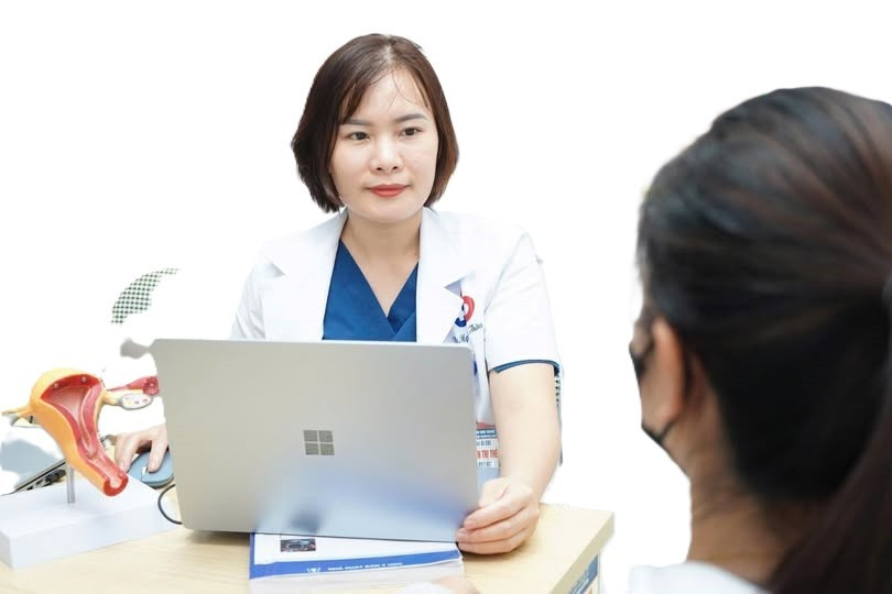 Tư vấn cho bệnh nhân - Ảnh BVCC