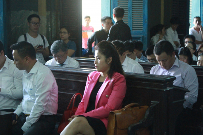 Phút mệt mỏi của bà Thảo tại phiên tòa.