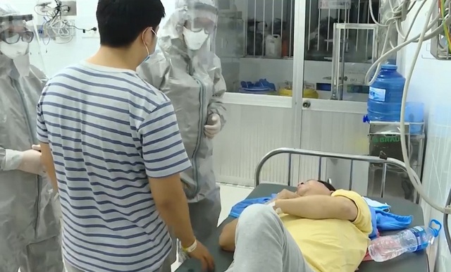  Ông Li Ding đang được các bác sĩ tiếp tục điều trị, tình trạng sức khỏe bình phục tốt