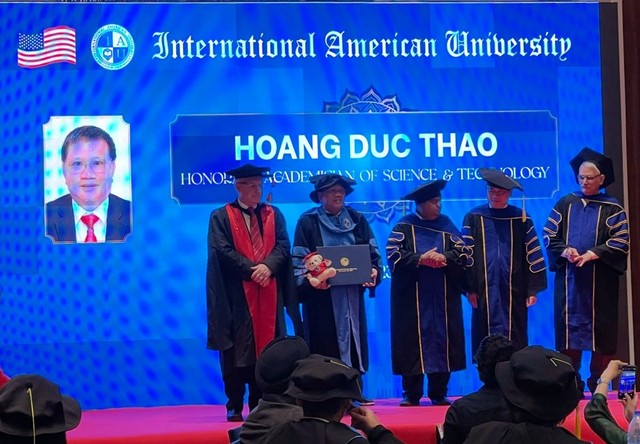  Ông Hoàng Đức Thảo được GTTCI trao tặng Giải thưởng “Nhà sáng chế xuất sắc quốc tế - Nhà khoa học tài năng toàn cầu”.