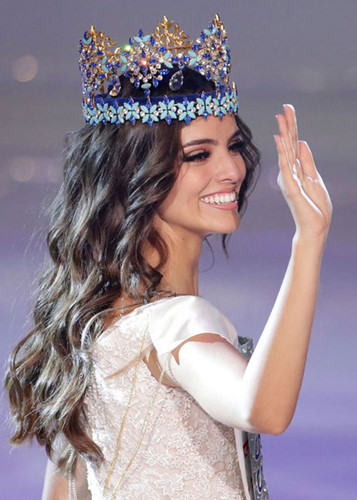 Đương kim Hoa hậu Thế giới Vanessa Ponce de Leon xếp ở vị trí thứ 5.