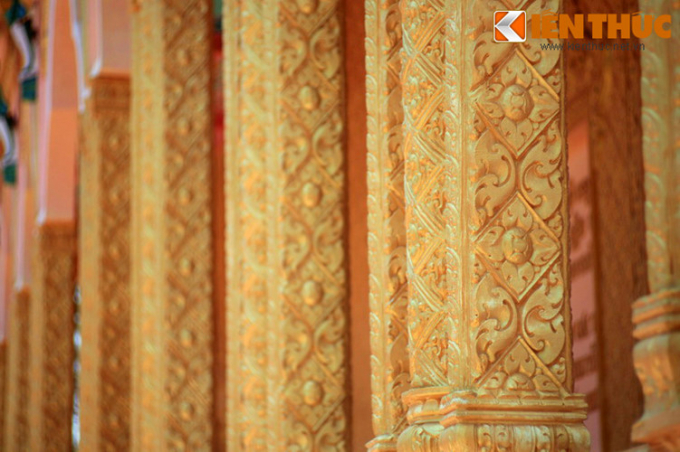 Mỗi hoa văn, họa tiết trang trí trên các công trình của chùa đều được tạo hình rất tỉ mỉ.