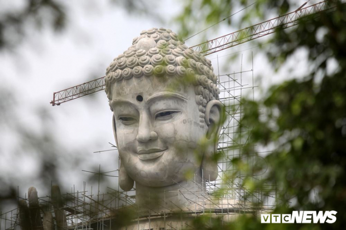 Được biết, pho tượng phật này sau khi hoàn thành sẽ trở thành pho tượng Phật lớn nhất Đông Nam Á.