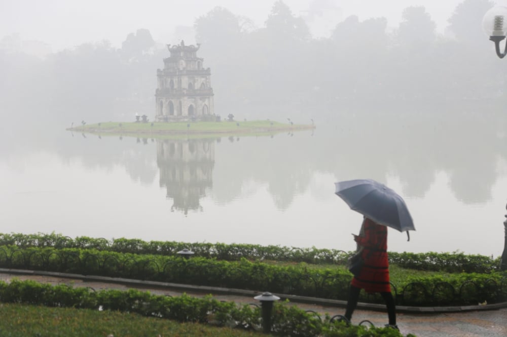  Thủ đô Hà Nội và các tỉnh miền Bắc có sương mù kèm mưa phùn, sáng và đêm trời lạnh. 