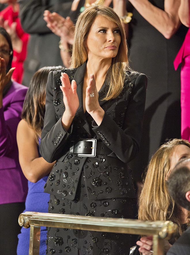 Tại một phiên họp quốc hội, bà Melania Trump mặc áo vest và chân váy của Michael Kors, trị giá 9.990 đô-la (gần 230 triệu đồng). Có một số người chỉ trích bà ăn mặc hào nhoáng, đắt đỏ quá mức tới sự kiện nghiêm túc nhưng đại diện phía Michael Kors đã lên tiếng: 