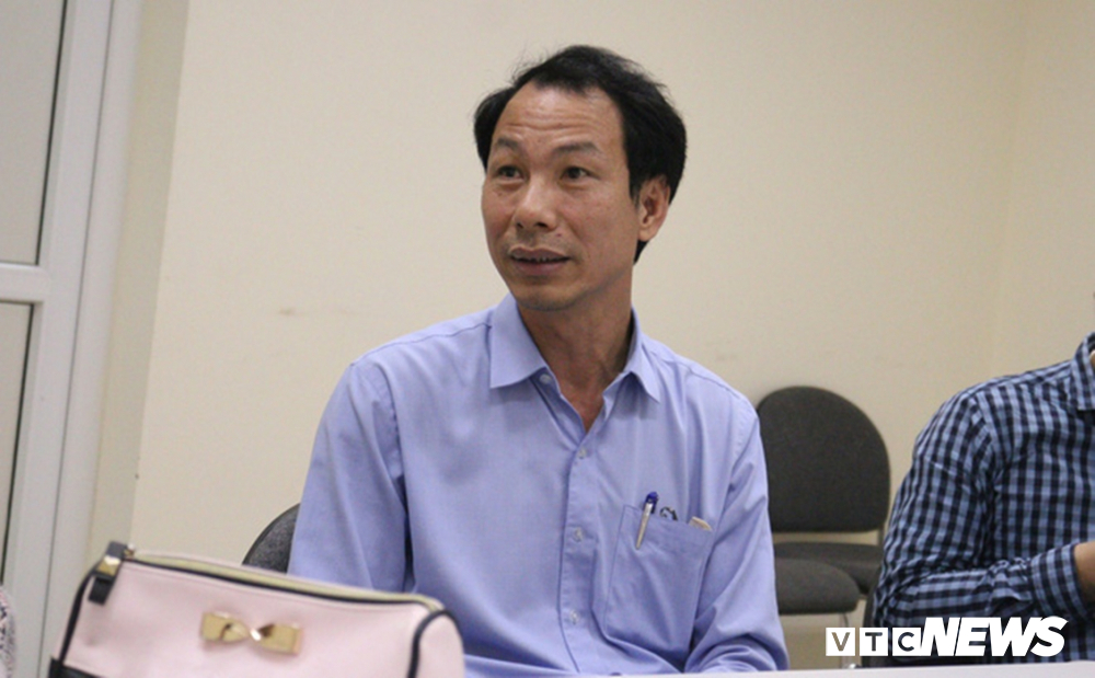 Ông Nguyễn Quang Thiều – Phó Viện trưởng Viện Ký sinh trùng Trung ương thông tin cho báo chí. (Ảnh: Phạm Quý) 