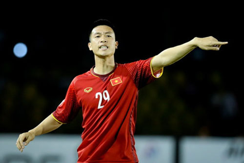 Huy Hùng - cầu thủ ghi bàn thắng đầu tiên cho đội Việt Nam
