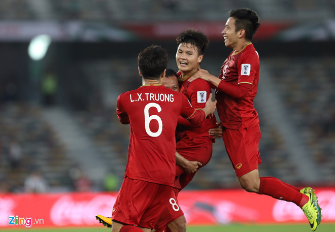 Tuyển Việt Nam 2 lần vượt lên dẫn trước nhưng không thể giành điểm ở trận ra quân bảng D Asian Cup 2019.- Ảnh: Minh Chiến (từ UAE).