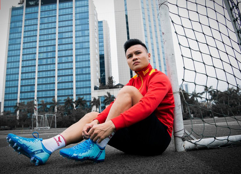  Quang Hải là cầu thủ Việt Nam đầu tiên gắn bó tên tuổi với 1 thương hiệu thể thao.