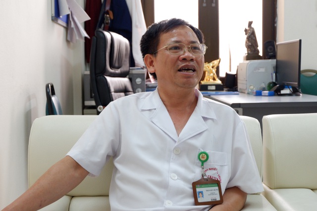  ThS.BS Trần Duy Hưng, Trưởng khoa Nhiễm khuẩn tổng hợp, Bệnh viện Bệnh Nhiệt đới Trung ương